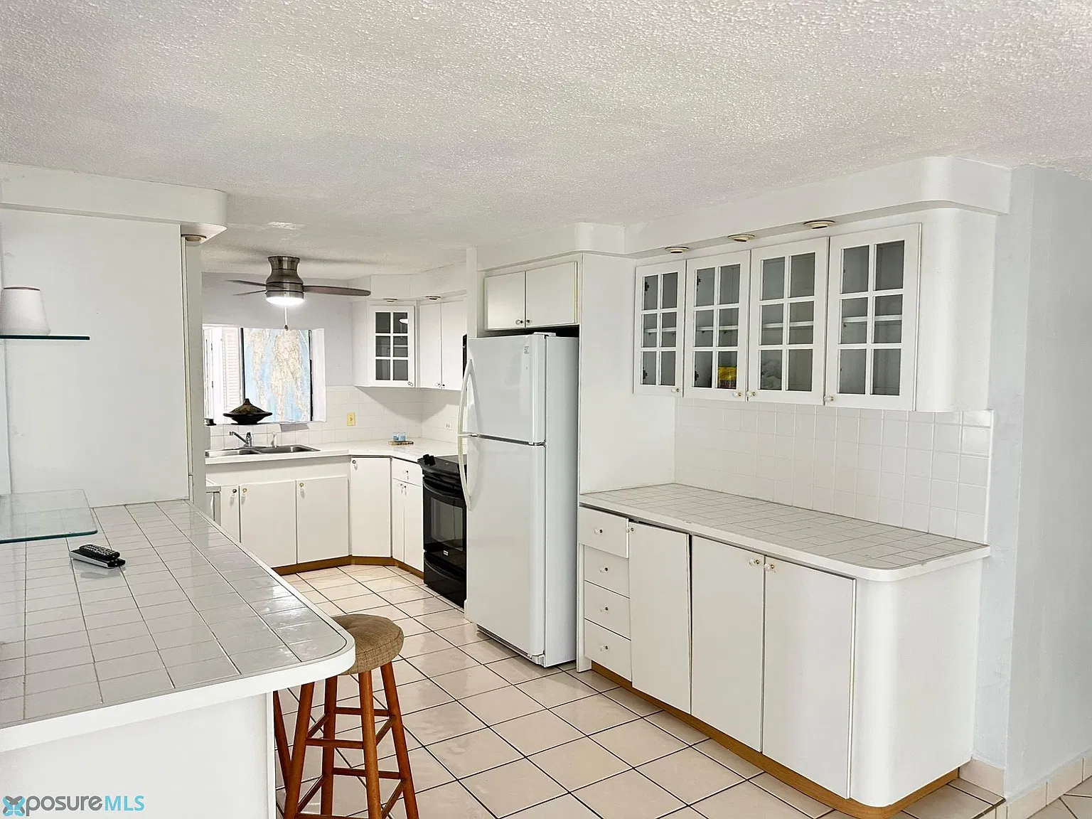 2 bed, 2.0 bath, 6233 sqft, $2,000 — Photo 2