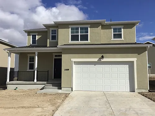 2409 E Wild Horse Way Photo 1