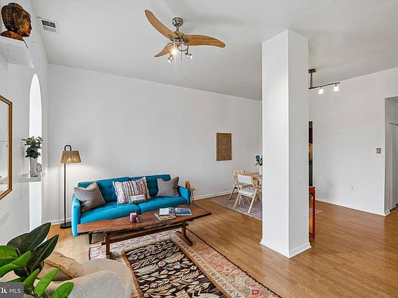 4th image of 825 N 29th St APT 4G