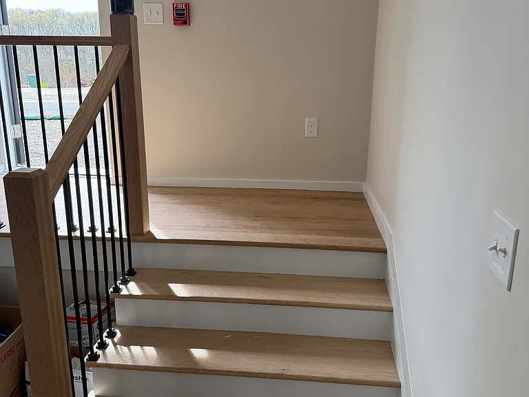 1568 Lonsdale Ave #1 — Photo 2