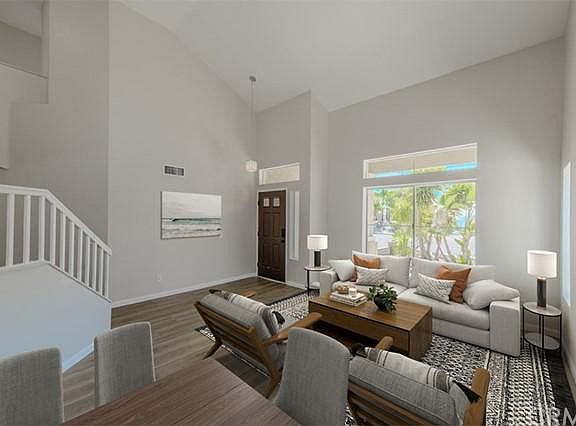 3rd image of 29365 Breakwater St