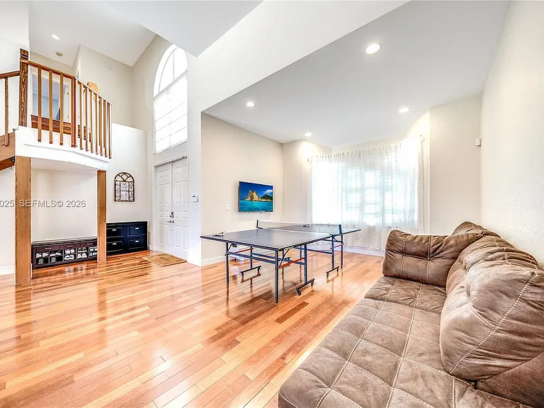 1241 S 13th Ave — Photo 5