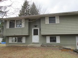 25 Davis Rd, Binghamton, NY 13901