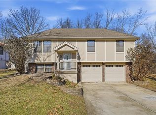 6 NE 101st Pl, Kansas City, MO 64155