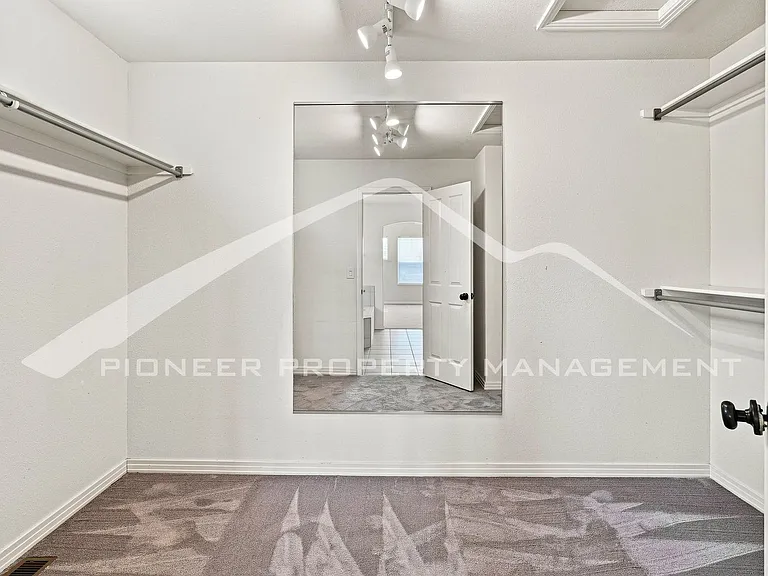 1820 Great Western Dr — Photo 20