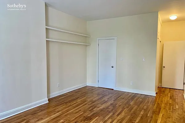 Rented by Sotheby's International Realty | media 21