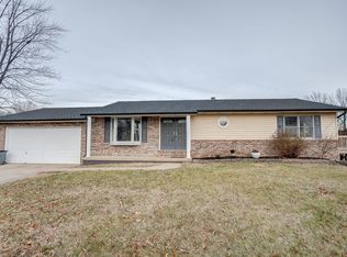5 Keeven Ct, Highland, IL 62249