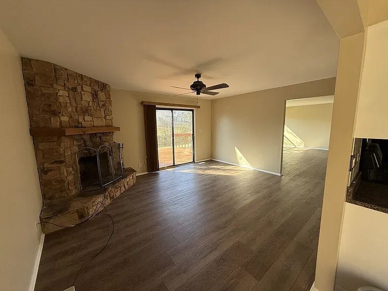 1431 Brookwood Cir — Photo 5