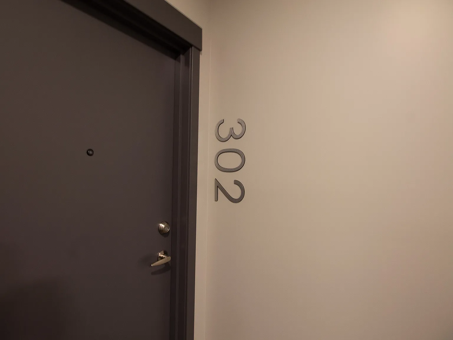 Crescent Heights Apartments w/ In-Suite Laundry, — Photo 4