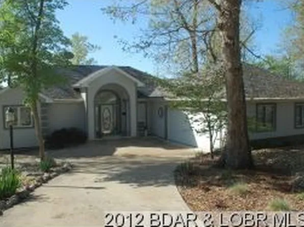 237 Hunters Run, Linn Creek, MO 65052