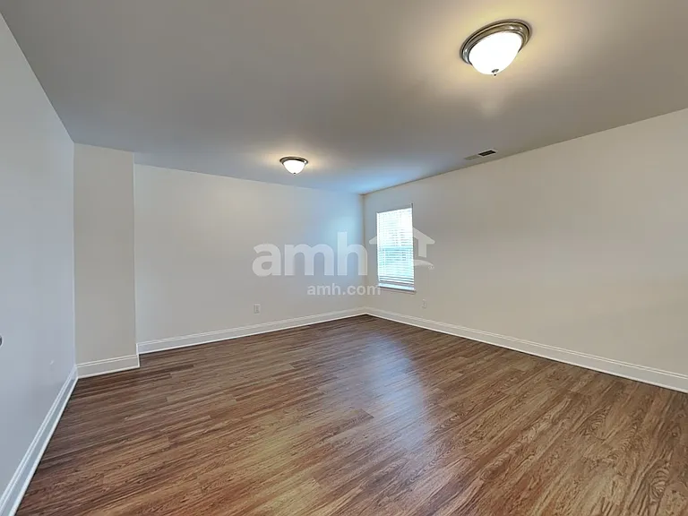 4905 Franks Creek Way — Photo 11