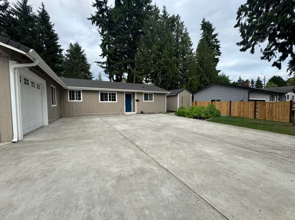 22305 60th Ave W, Mountlake Terrace, WA 98043