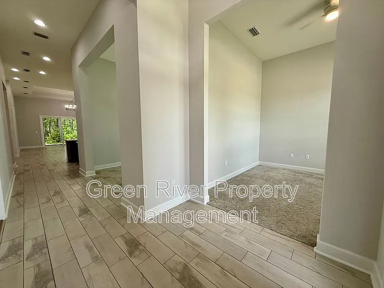 1818 Sandy Creek Pkwy — Photo 4
