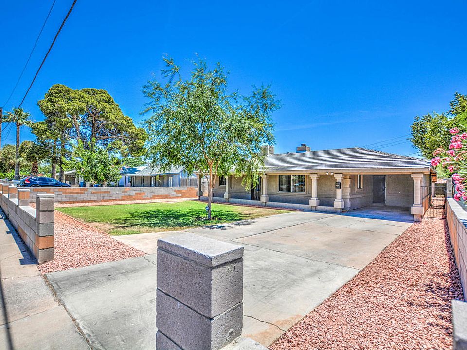 1st image of 2843 E Palm Ln