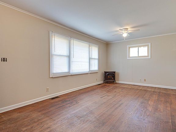3rd image of 42 Mionske Dr