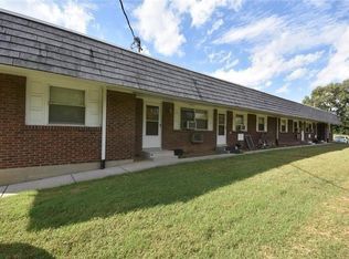 80 Phillips Dr #F, Fairview Heights, IL 62208