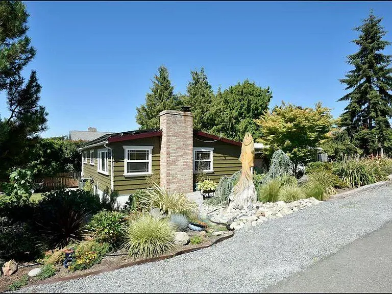 2402 NW 197th St — Photo 5