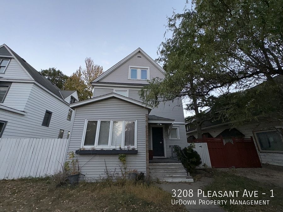1st image of 3208 Pleasant Ave #1