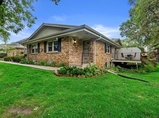 17825 Nassau Dr, Brookfield, WI 53045