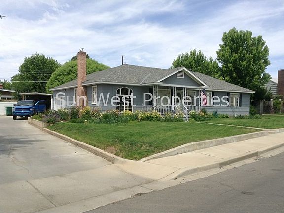 2nd image of 929 E Crestview Dr