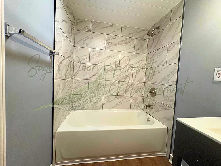 302 N Peck Dr — Photo 21