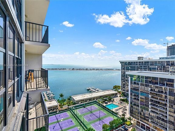 4th image of 1901 Brickell Ave APT B2206
