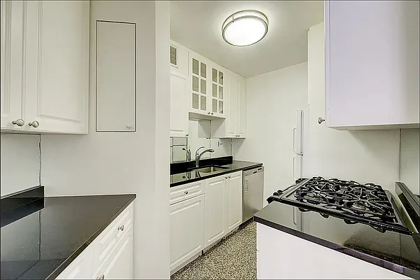 Rented by Akam Sales and Brokerage | media 2