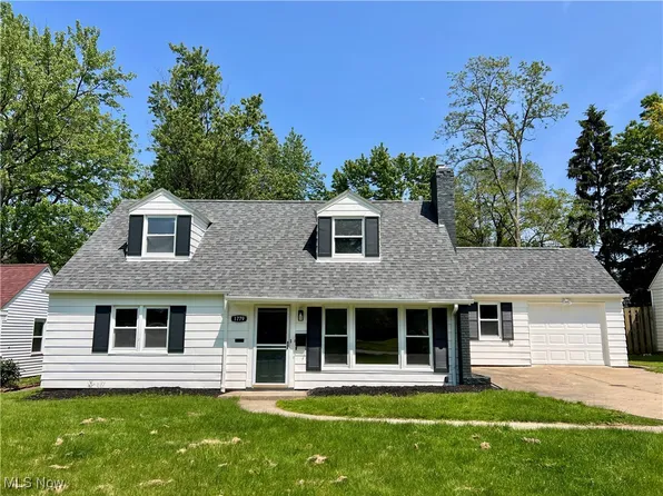 1779 E 236th St, Euclid, OH 44117