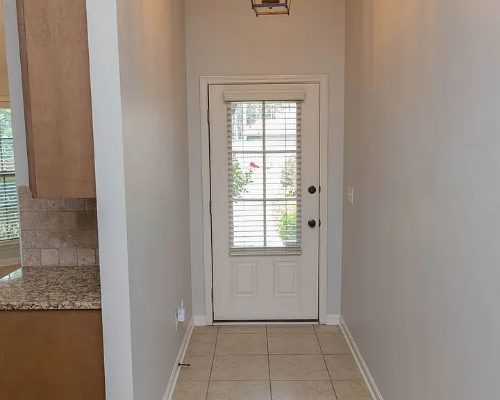 8949 Saw Tooth Loop — Photo 3