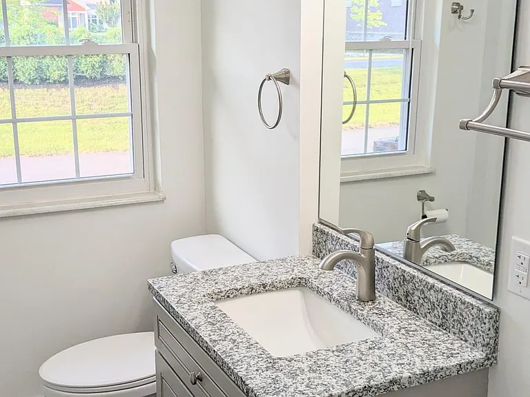 3005 Thames Ln — Photo 10