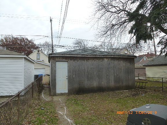 2nd image of 10741 S Avenue J