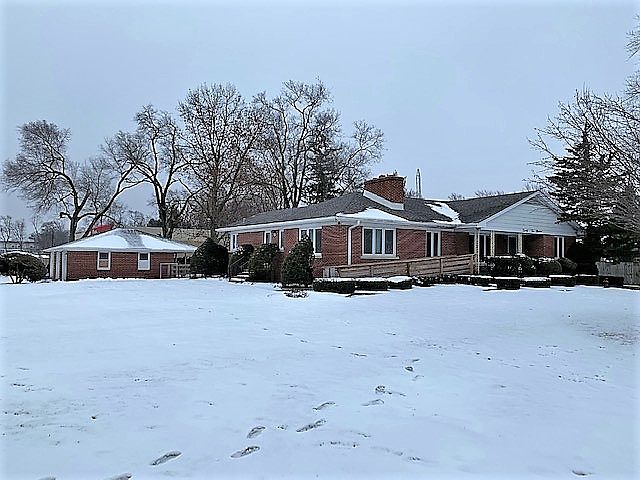 1st image of 2500 Crystal Dr
