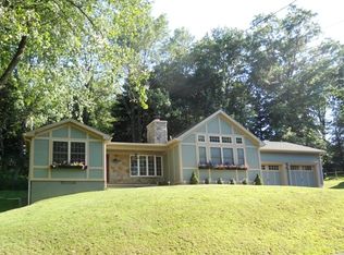 8 Summit Rd, Sparta, NJ 07871