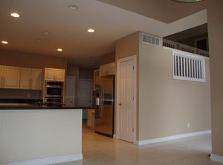 1327 Apple Brook Ln, Dayton, OH 45458