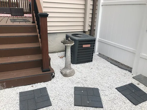 12 Spring Ct, Woburn, MA 01801