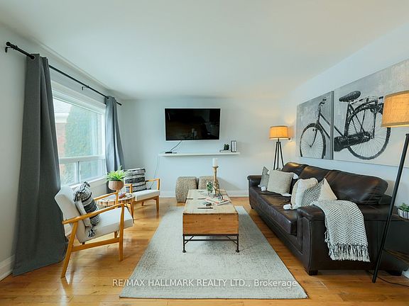 3rd image of 28 Lynn Rd