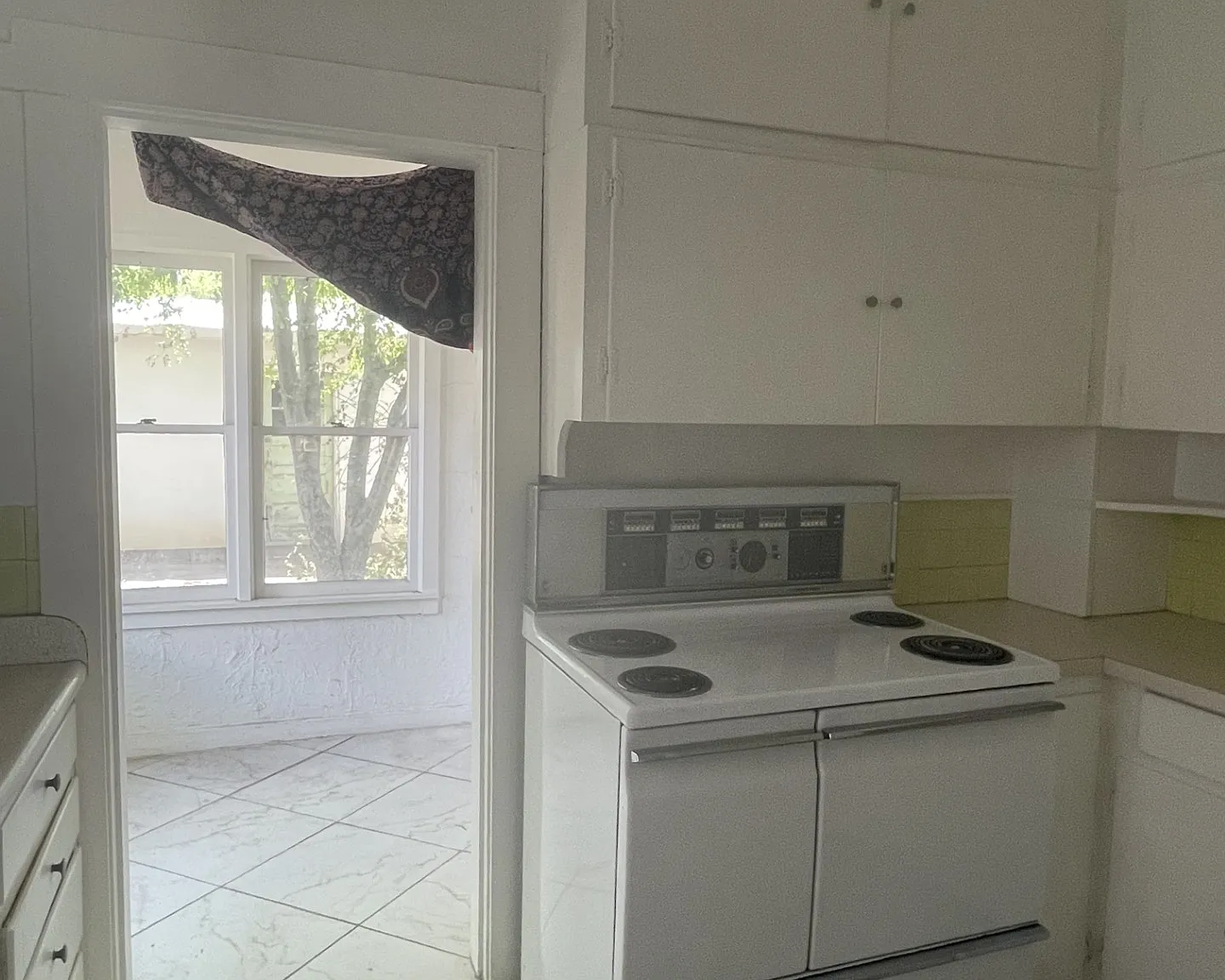 2 bed, 1198 sqft, $1,575 — Photo 3