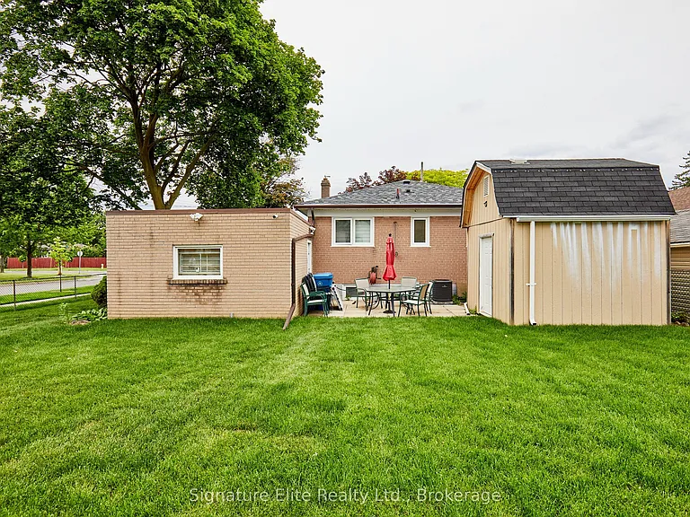 100A Kitchener Rd #LOWER — Photo 16