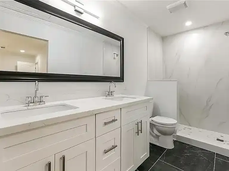 2148 Westbend Pkwy — Photo 10