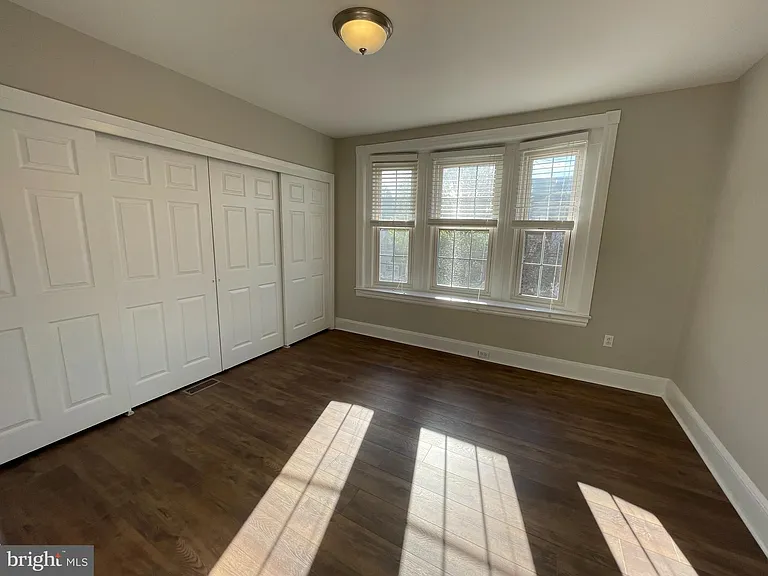 303 S Olive St #1 — Photo 7