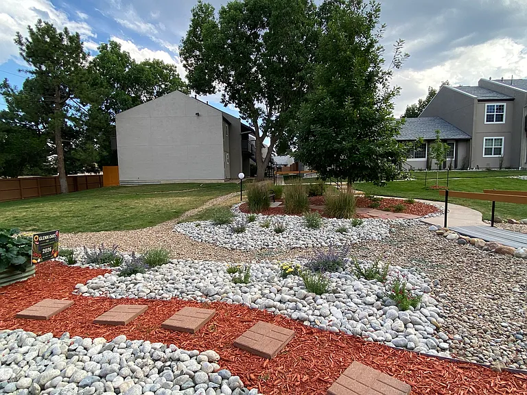 2301 E Fremont Ave #U9 — Photo 67