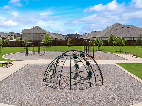 4th image of 1321 Rothland Ln