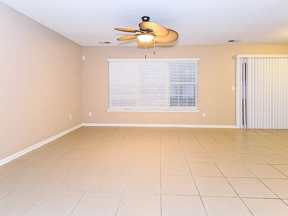 3rd image of 15239 Pangborn Pl