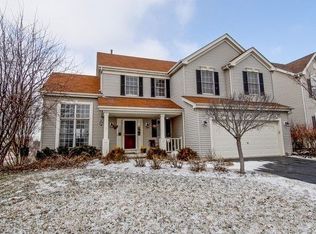 1S006 Mill Creek Cir W, Geneva, IL 60134