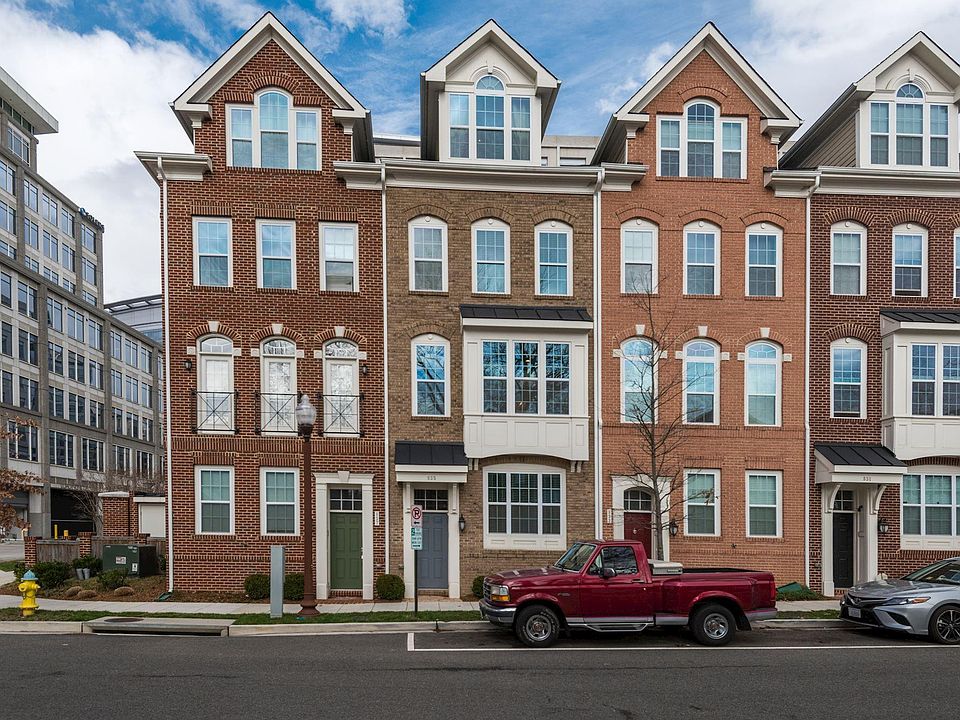 1st image of 835 N Wakefield St