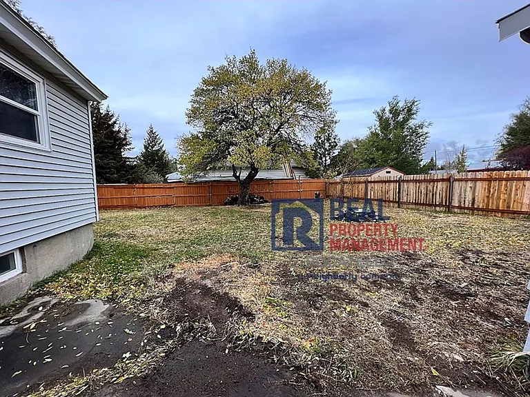 1154 W Eldredge Rd — Photo 32