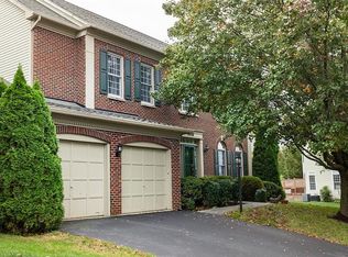 14038 Eagle Chase Cir, Chantilly, VA 20151