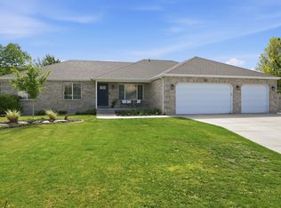 13981 S Barneys Peak Cir, Herriman, UT 84096