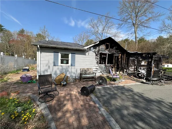 12 Old Road, Cuddebackville, NY 12729
