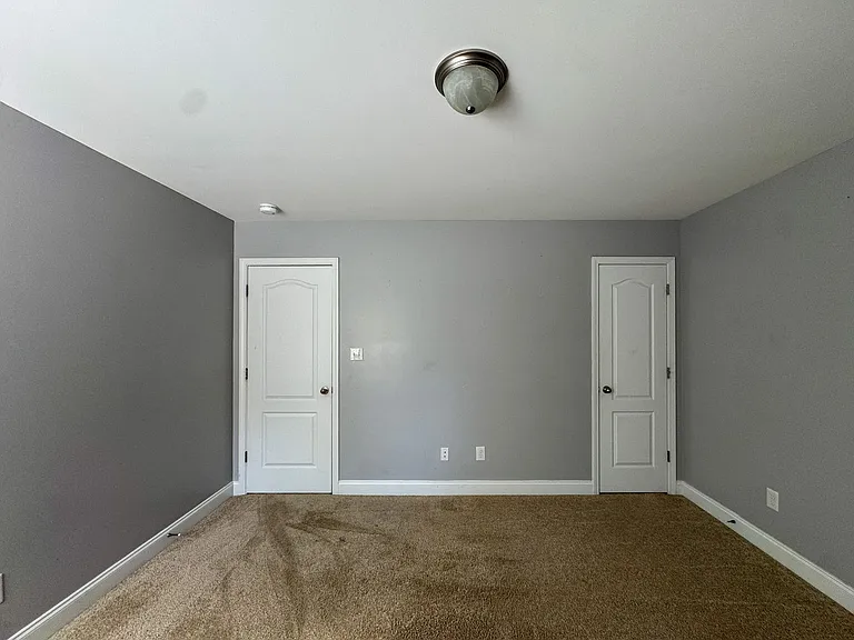 172 Huzzas Cir — Photo 27